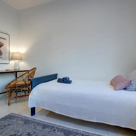 Art Deco Luxury Location