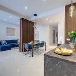 Art Deco Luxury Location