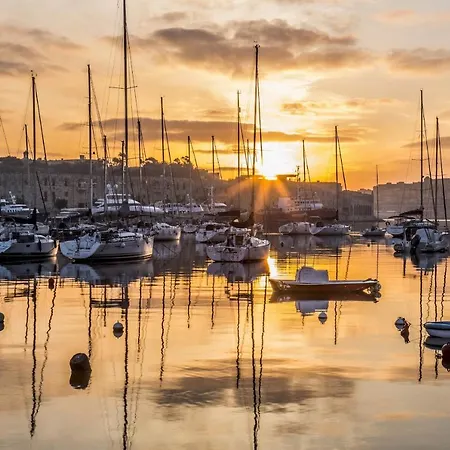 Art Deco Luxury Location Sliema