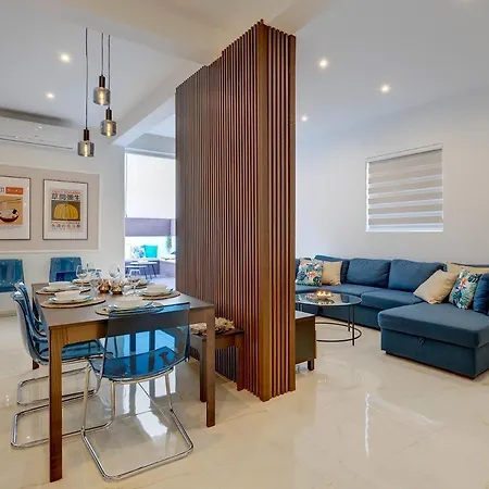 Art Deco Luxury Location Apartment Sliema