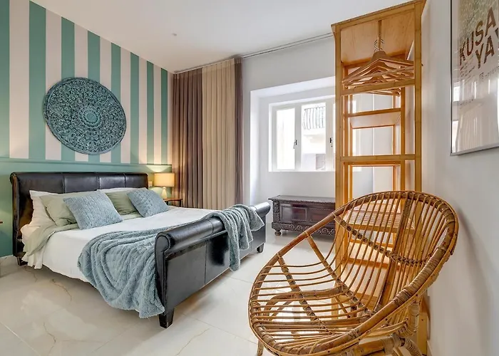 Art Deco Luxury Location