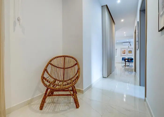 Art Deco Luxury Location